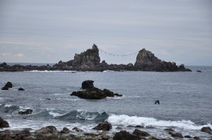 真鶴半島　岬の三石へ