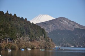 芦ノ湖より富士山